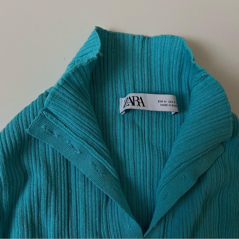 Zara Ribbed Turtle Neck - Picture 4 of 4
